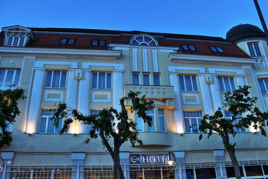 Hotel Central Nagykanizsa Exteriör bild