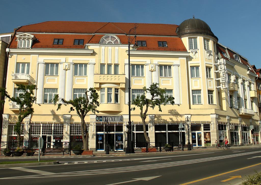 Hotel Central Nagykanizsa Exteriör bild