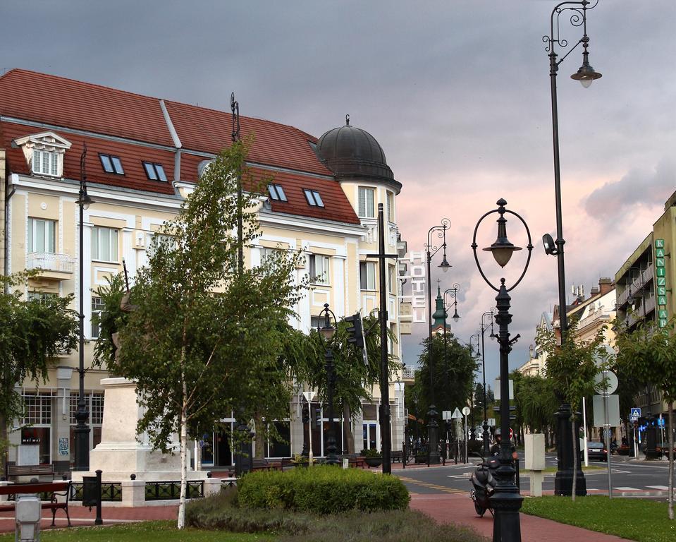 Hotel Central Nagykanizsa Exteriör bild